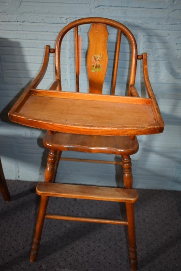 VINTAGE WOODEN HIGH CHAIR WITH FLIP-UP TRAY, 38" HIGH
