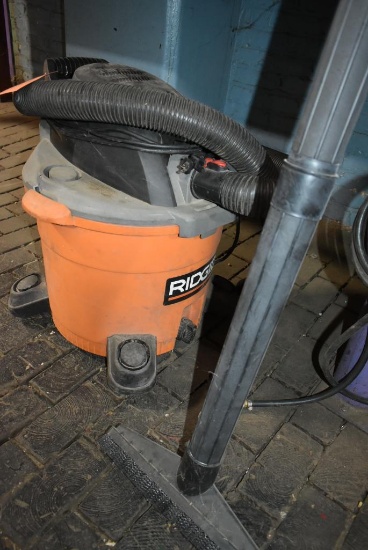 RIDGID 12 GALLON WET/DRY VAC