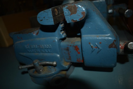 CRAFTSMAN 3 1/2" SWIVEL BENCH VISE