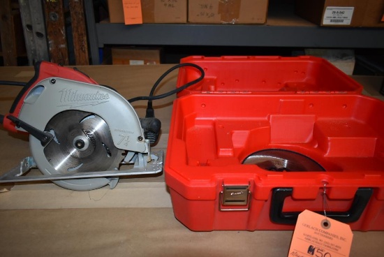 MILWAUKEE ELECTRIC TOOL TILT-LOK ADJUSTABLE HANDLE CIRCULAR SAW, CORDED WITH CASE