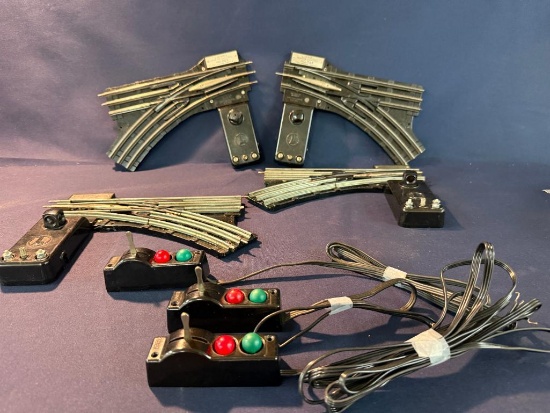 SET OF (4) LIONEL NO. 022 "O" GAUGE SWITCHES WITH CONTROLLERS