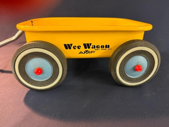 1950'S WEE WAGON AMF, OLNEY ILLINOIS USA METAL WAGON, APPROX. 14"L X 10-1/2"W X 6.5" TALL