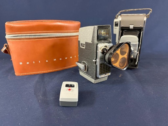 CAMERA LOT OF A BELL & HOWELL ELECTRIC EYE 8MM CAMERA WITH ORIGINAL PAPERWORK AND LEATHER