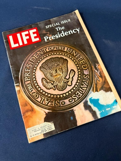 LOT OF LIFE AND LOOK MAGAZINES (1964 TO 1969) OF