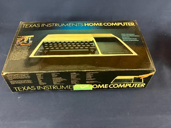 TEXAS INSTRUMENTS HOME COMPUTER, MODEL PHC004A WITH "STAR TREK ENTERTAINMENT SPEECH CARTRIDGE",