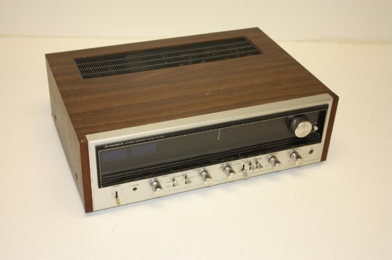 Vintage Pioneer SX-838 Stereo Receiver
