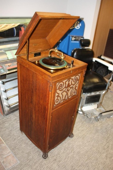 Antique Edison Disc Phonograph Model B250 Golden Oak Floor Model