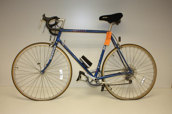 Vintage Schwinn Multi-Speed Traveler Road Bicycle LIKE NEW