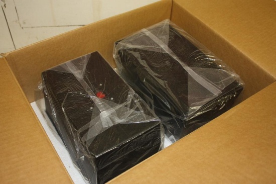 Pair of Custom Made Bookshelf Speakers (new)