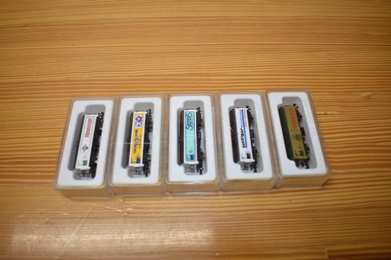 (5) Marklin Mini-club train cars: