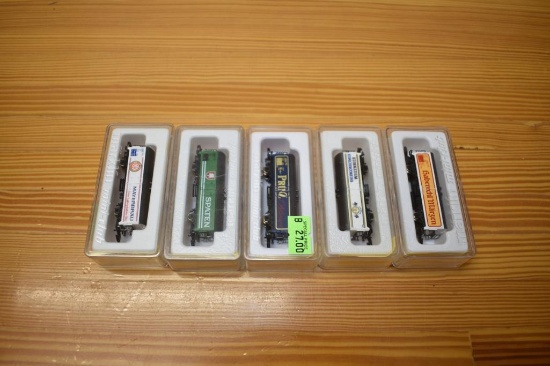 (5) Marklin Mini-club train cars: