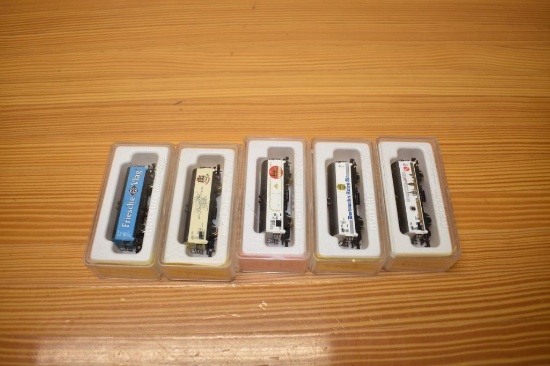 (5) Marklin Mini club train cars: