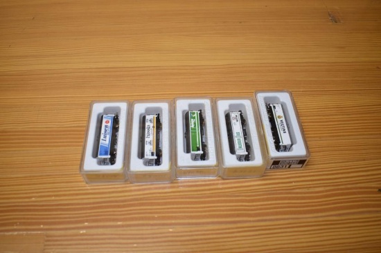 (5) Marklin Mini club train cars: