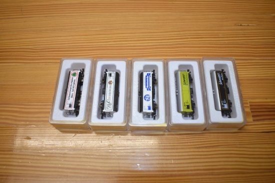 (5) Marklin Mini club train cars: