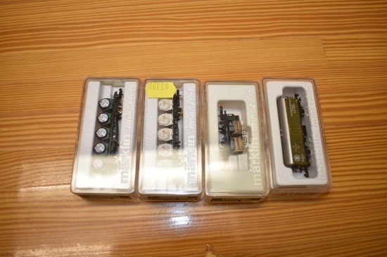 (4) Marklin Mini- club train cars: