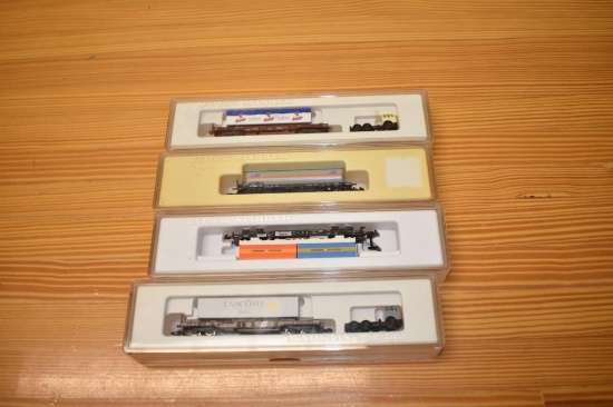 (4) Marklin Mini- club train cars: