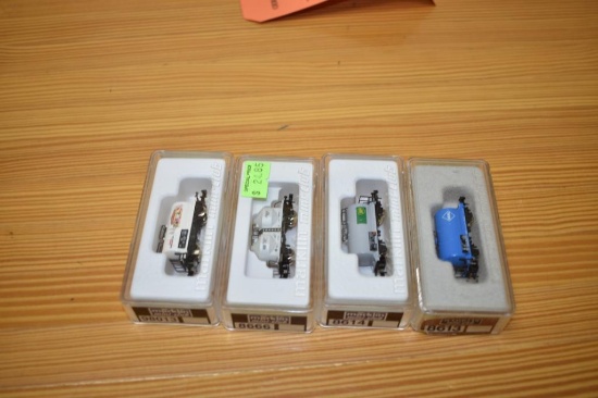 (4) Marklin Mini-club train cars: