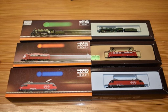 (6) Marklin Mini-club Z-scale train engines / trolleys: