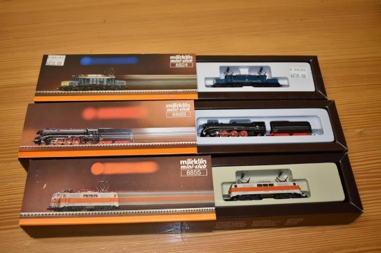 (6) MarklinMmini-club Z-scale train engines / trolleys;
