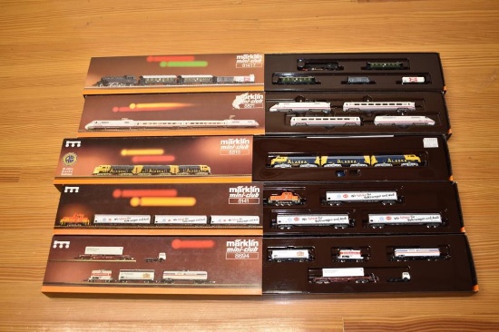 (5) Marklin Mini-club train cars: