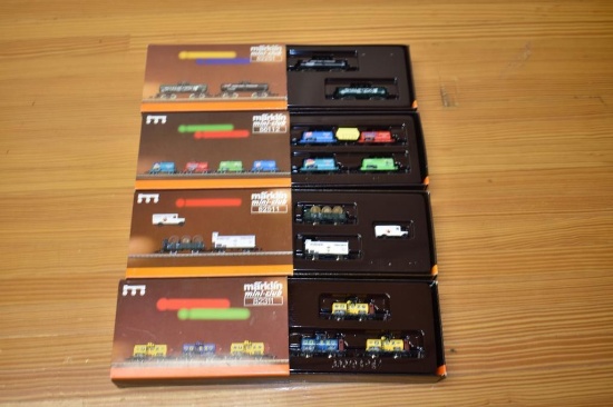 (4) Marklin Mini-club train cars;