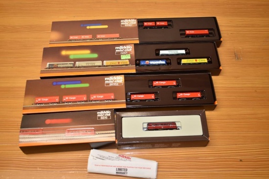 (4) Marklin Mini-club train cars;