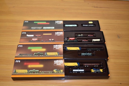 (4) Marklin Mini- club train cars;
