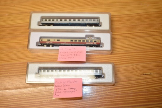 (3) Marklin Mini- club train cars;