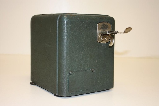 Antique Mills Vest Pocket Slot Machine Trade Stimulator