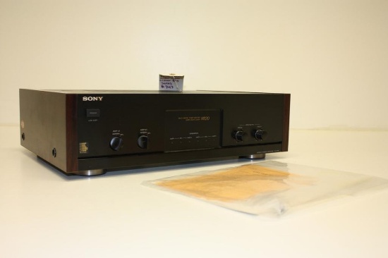 Vintage Sony ES Series Stereo Audiophile, model TA-N220 Multi Channel Super Legato Linear Amplifier
