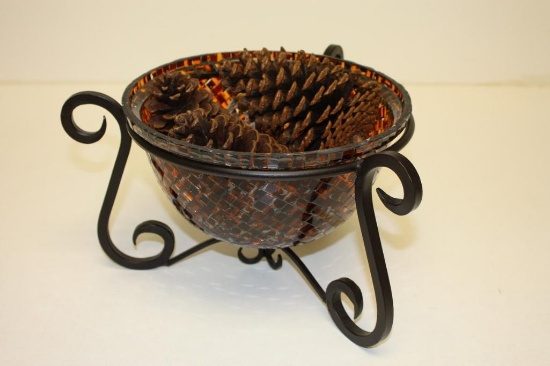 Decorative Herringbone glass bowl with base and pine cones