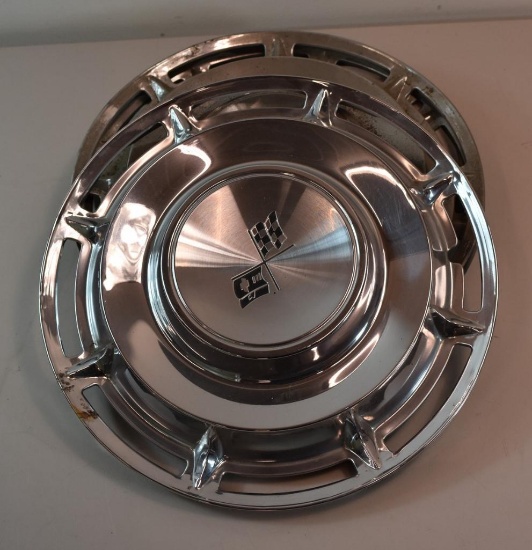 1961 Chevrolet Impala Hubcaps, may be NOS, nice shape (quan 4)