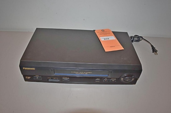 Vintage Panasonic b4 head Hi-Fi Stereo VHS VCR Video Cassette Recorder