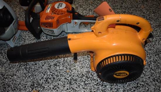 Poulan Pro B9 25cc gas leaf blower, BVM200 VS, with attachments as shown