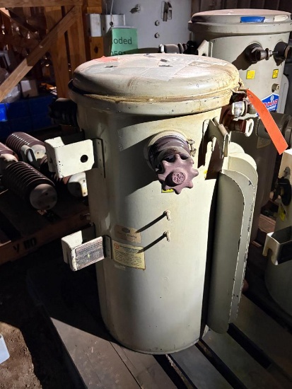 G.E. 25 KVA OVERHEAD TRANSFORMER,