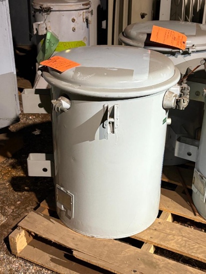 G.E. 25 KVA OVERHEAD TRANSFORMER,