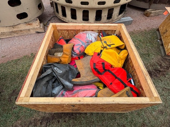 LOT WITH ASSORTED LIFE JACKETS, RUBBER BOOTS, WADERS