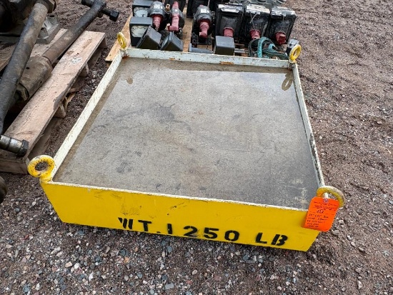 37" X 37" BASE WEIGHT 4 CORNER TIE DOWN EYES AND FORK SLOTS
