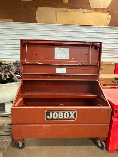 JOBOX W/ SLANT TOP DOOR MODEL 1-680990, 30"D X 60"W X 47"H