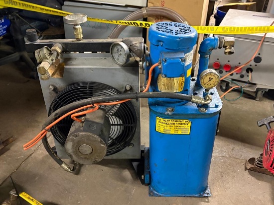 BALDOR 230/460V 1/2 HP,. 1725 RPM, ELECTRIC MOTOR W/ 5 GALLON TANK,
