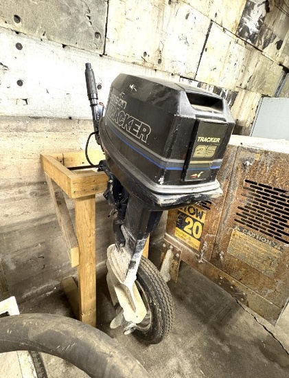 JOHNSON TRACKER 25 HP ENGINE, MODEL E25TELEND