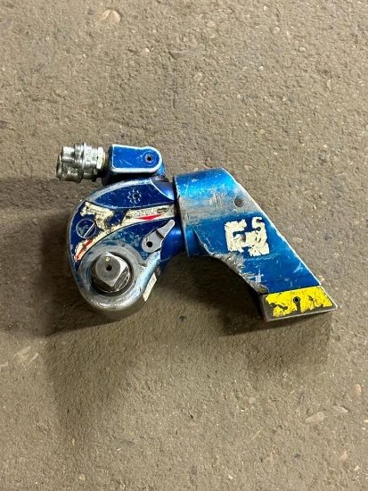BIN WITH HYDRAULIC TORQUE WRENCH WITH HOSE