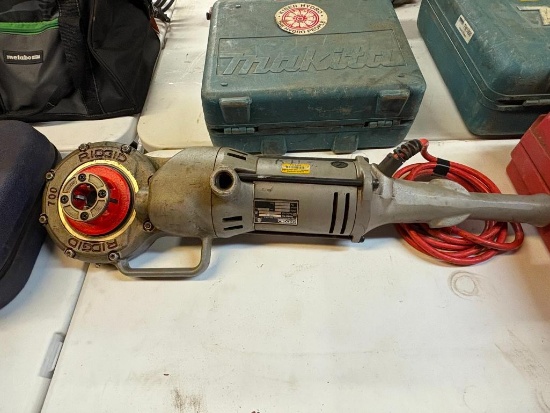 RIDGID 700 ELECTRIC PIPE THREADER,