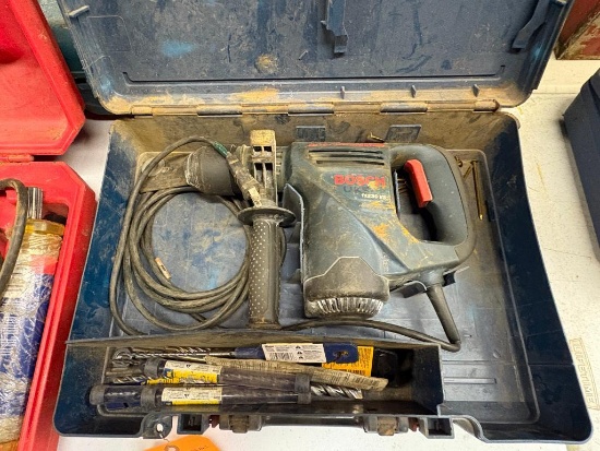 BOSCH HEAVY DUTY ROTARY HAMMER, MODEL 11239VS,