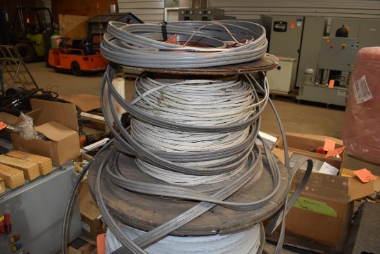 CIRTEX TYPE NMB 14-2 600 VOLT WIRE SPOOL WITH MISC GRAY WIRE