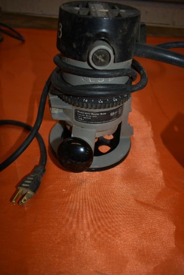 PORTER CABLE ROUTER WITH MODEL 6911 ROUTER BASE