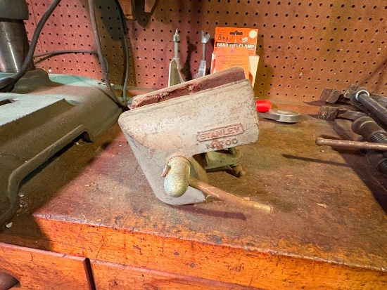 STANLEY 5" VISE, NO. 700
