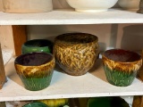 (4) PIECES OF POTTERY: (1) MCCOY 9 1/2