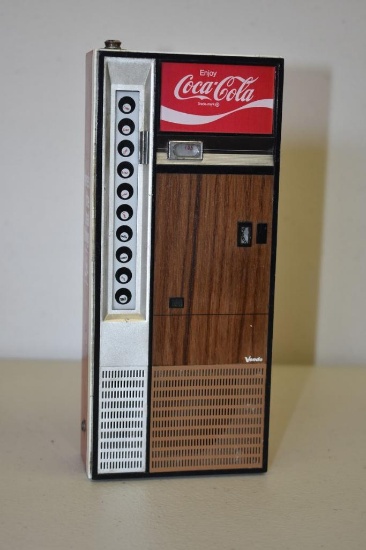 COCA-COLA AM/FM PORTABLE RADIO SHAPED LIKE