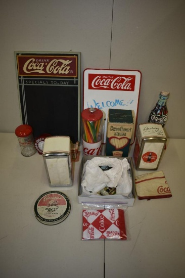 BOX WITH COCA-COLA SODA FOUNTAIN TYPE MERCH